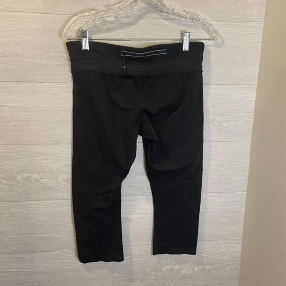 Women's High Waisted Yoga Capris Leggings w Back Pockets Workout Cropped - Picture 4 of 5